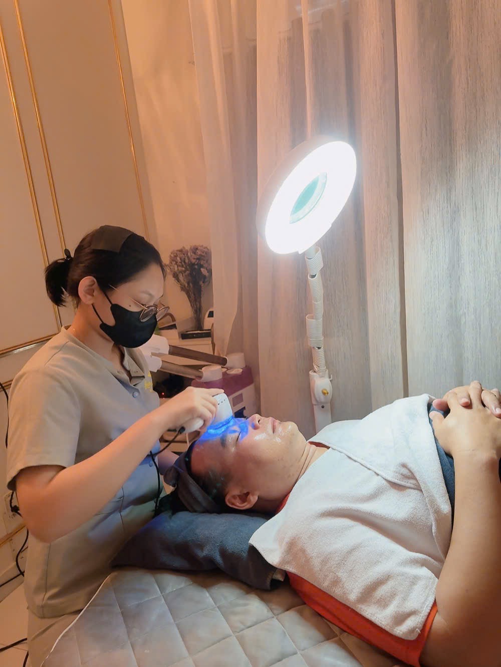 Khám Phá Tinh Chất Căng Bóng Da Icon Skin: Bí Quyết Cho Làn Da Trẻ Trung Rạng Rỡ